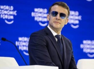 Macron: “Gli Usa mirano a indebolire l’Europa, usare lo strumento anticoercitivo”