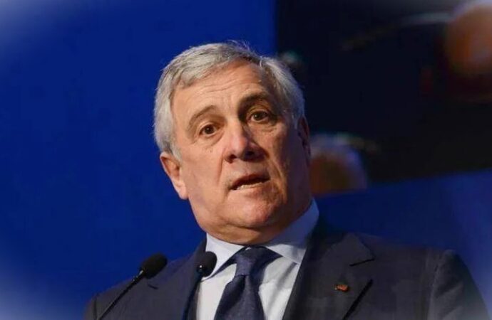 Libia, Tajani a Misurata: “Porto chiave per ruolo Italia nel Mediterraneo’