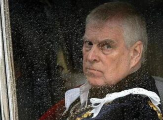 Caso Epstein, anche UK si muove arrestato ex principe Andrea