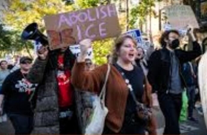 Milano Cortina 2026, studenti contro la presenza dell’Ice