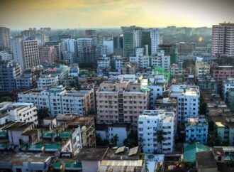 Bangladesh, affluenza al 33 per cento per le elezioni legislative e il referendum